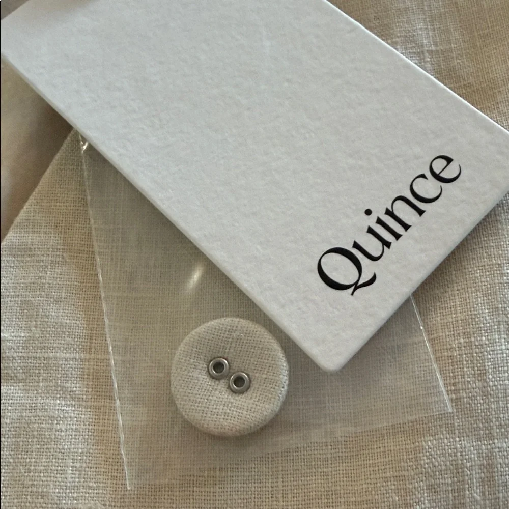Quince Light Tan European Linen Vest - Picture 3 of 9